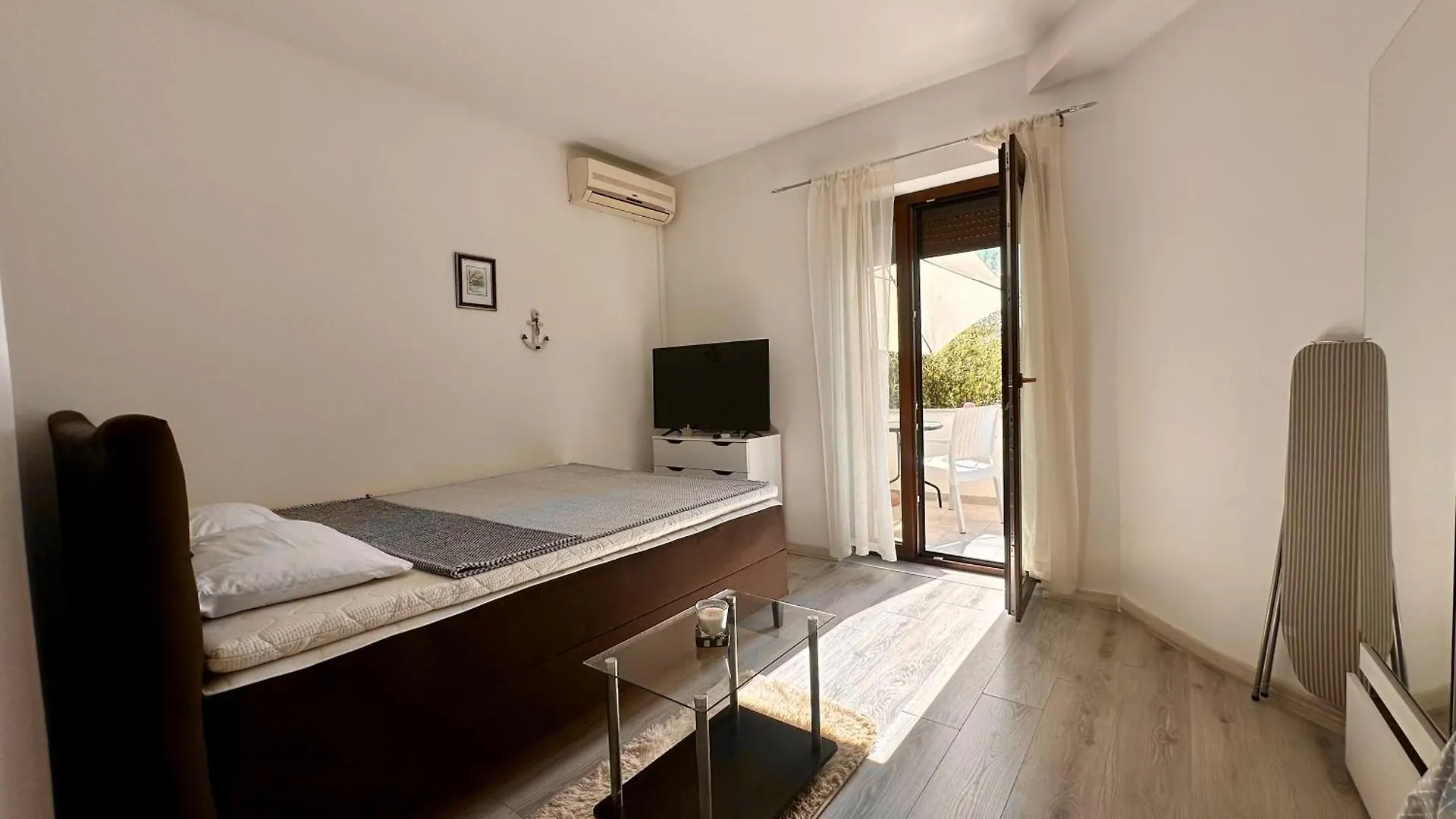 Studio In Turanj 0*,